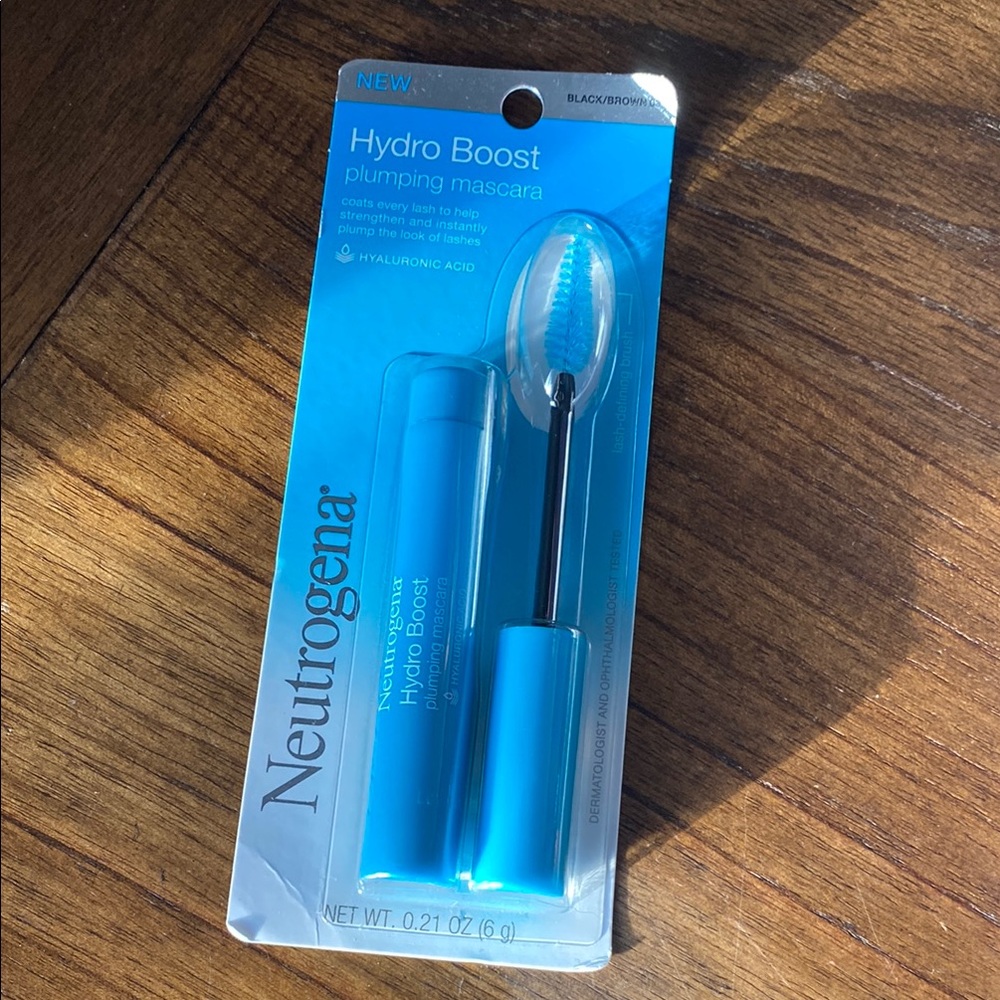 NWT Neutrogena Hydro Boost Plumping Mascara with Hyaluronic Acid -Black/Brown 03